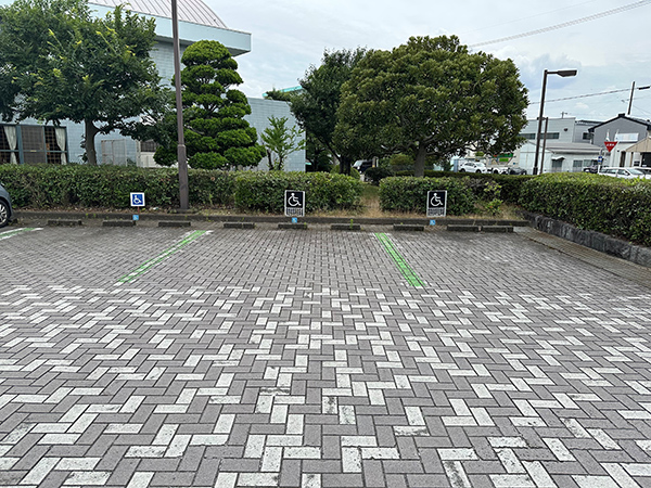 障がい者等用駐車場